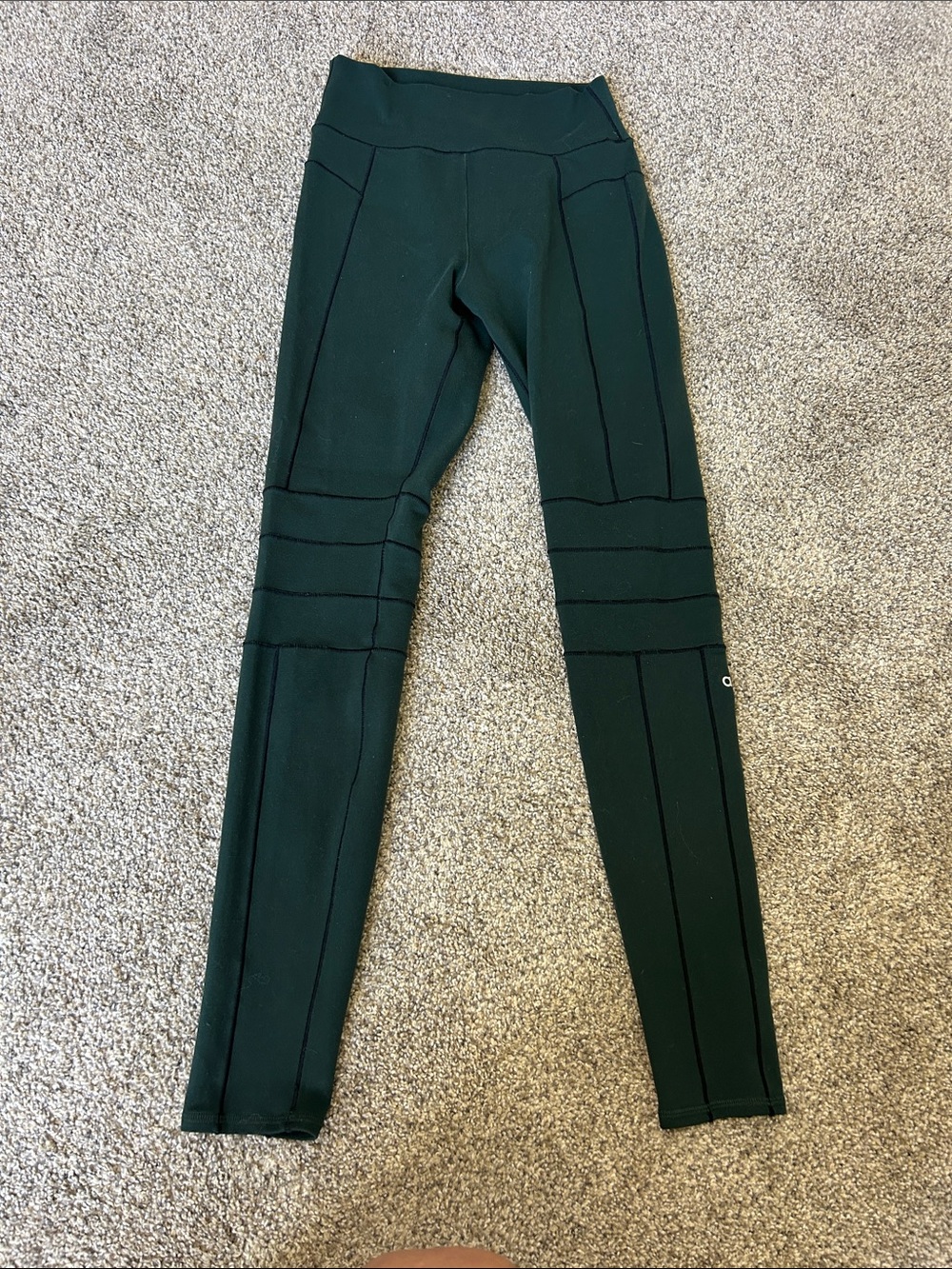 ALO Yoga Dark Green Leggings with Black Seams